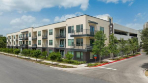 Downtown Austin Suites with Pool and Trail Access